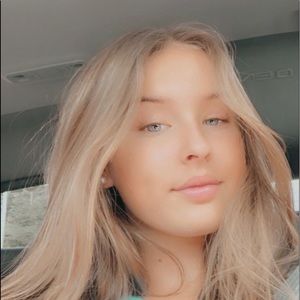 Meet your Posher, Sydnee